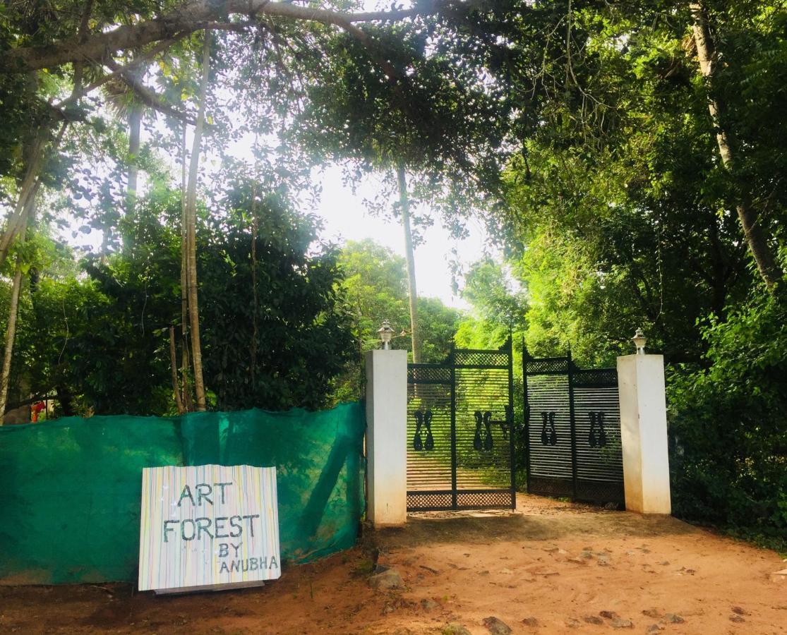 Art Forest Hotell Auroville Exteriör bild