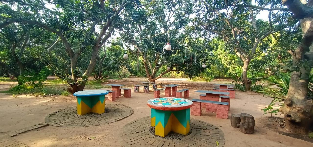 Art Forest Hotell Auroville Exteriör bild